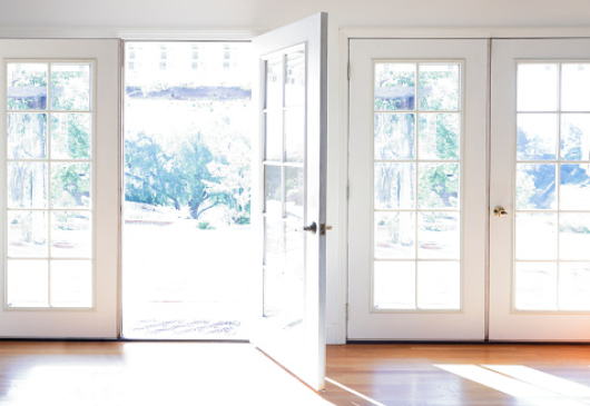 The Pros and Cons of Pocket Doors